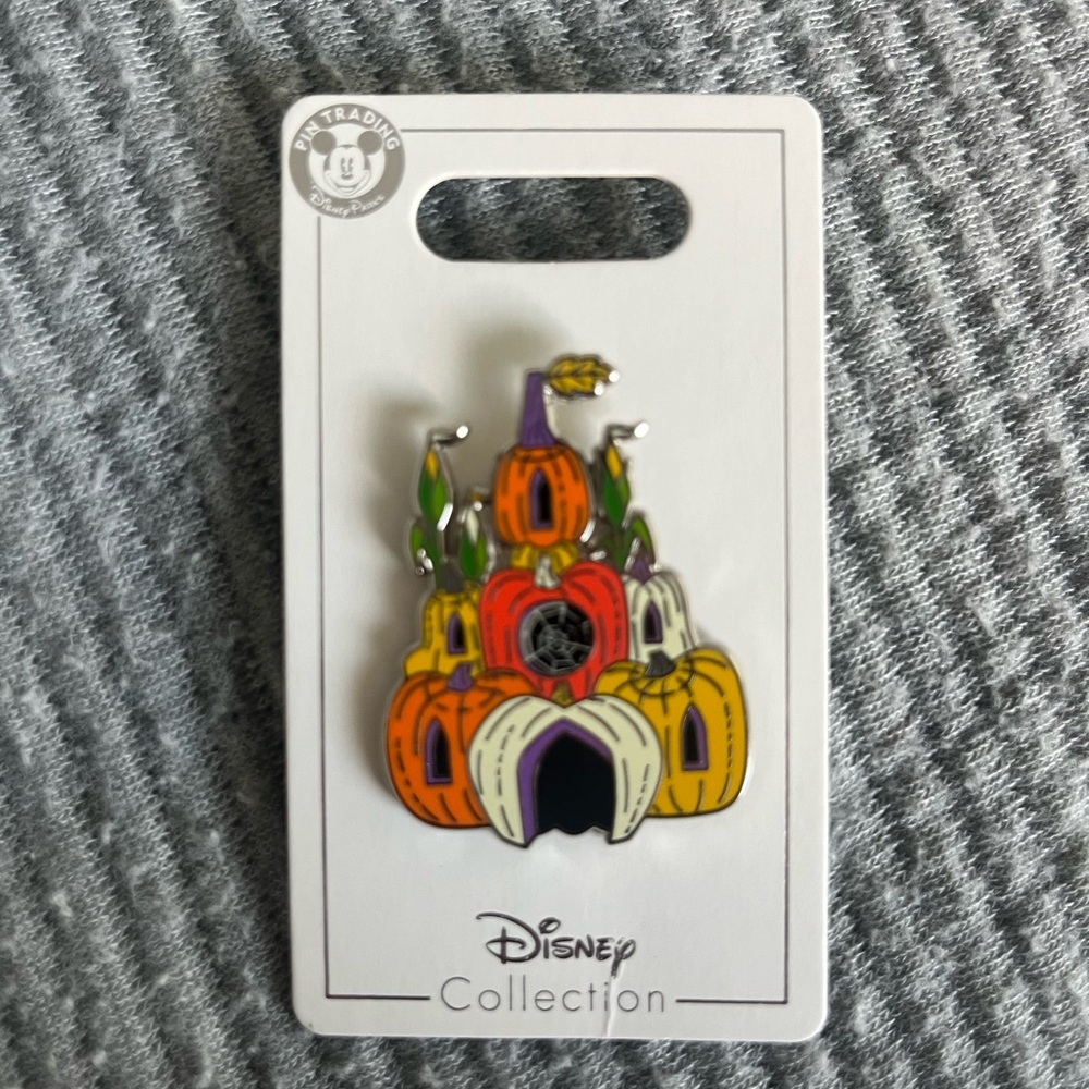 Disney Halloween Pin